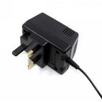 El nivel VI 1 de la fuente de alimentación de AC-DC 9W 9VAC 950mA hizo salir el tipo linear enchufe de G