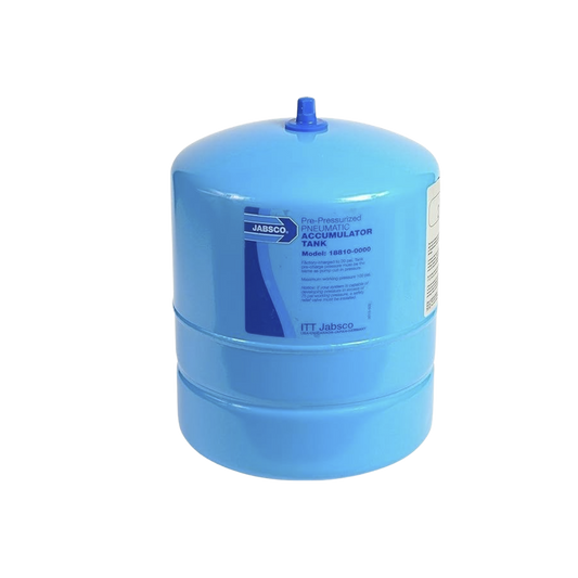 Tanque acumulador de 2 galones.