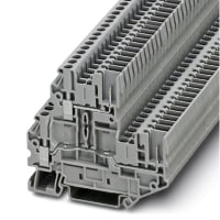 El negro llano doble de Trm, serie 2.5 de UTTB, 500V, 24A, enchufa, término del tornillo, gris