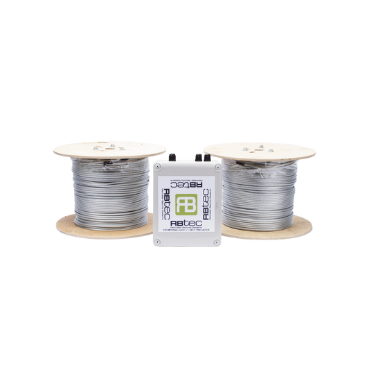Kit de Cable Sensor Perimetral para Cerca Ciclonicas IRONCLAD / 610 METROS DE PROTECCION / 2 ZONAS; 305 METROS POR ZONA / Sin Falsas Alarmas por Viento / TODO Incluido/ TARJETA LPU400/ CalibraciÃ³n por Software