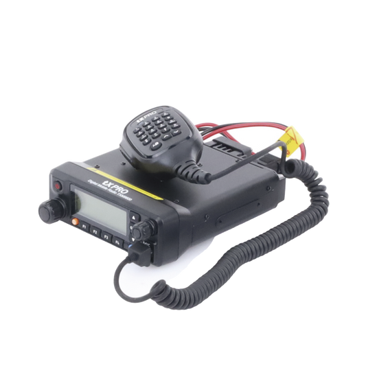 Radio MÃ³vil Digital DMR Doble Banda 136-174 MHz en VHF y 400-480 MHz en UHF,  incluye micrÃ³fono con DTMF y accesorios de instalaciÃ³n.