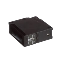 C.C.-Voltaje 0.1 del sensor hasta las salidas de la gama 2 de los 2.5m